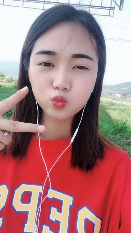 深拥必定温暖的第一张照片--商丘相亲服务中心