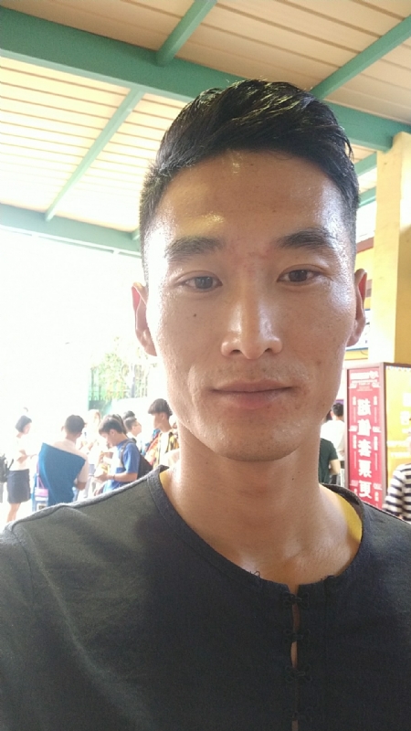 难得糊涂的第一张照片--商丘相亲服务中心