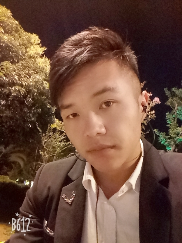 只求一陪伴的第一张照片--商丘相亲服务中心