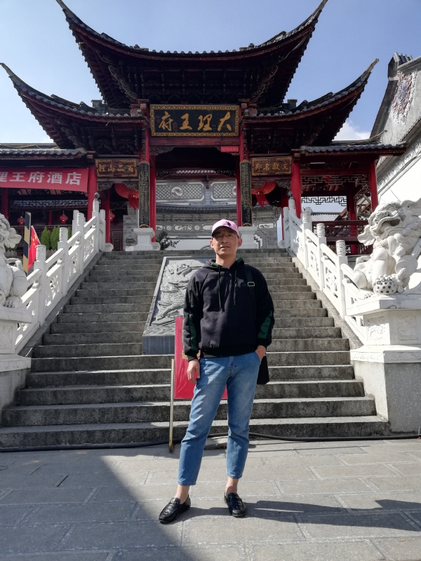 旧事离人的第一张照片--商丘相亲服务中心