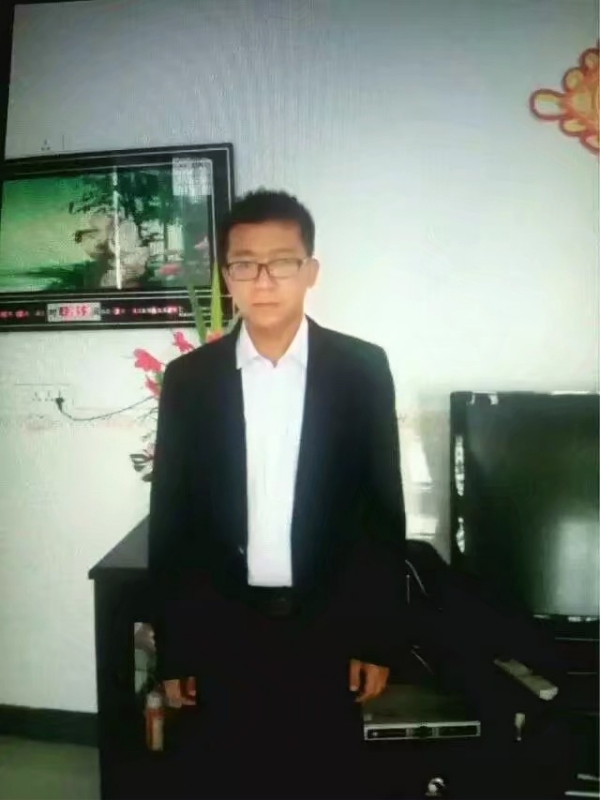 依然疼痛的第一张照片--商丘相亲服务中心
