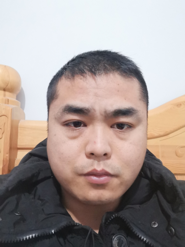 真诚的第一张照片--商丘相亲服务中心