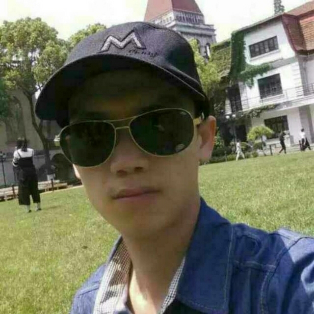 龙小华的第一张照片--商丘相亲服务中心