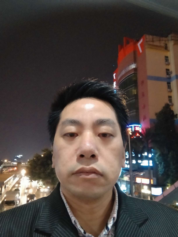 寻找真爱的第一张照片--商丘相亲服务中心