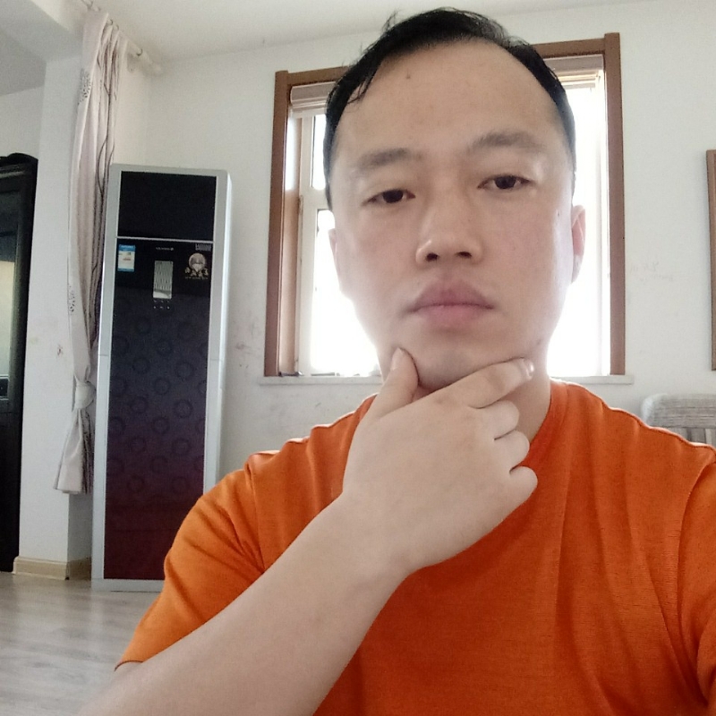 爱热闹的人的第一张照片--商丘相亲服务中心
