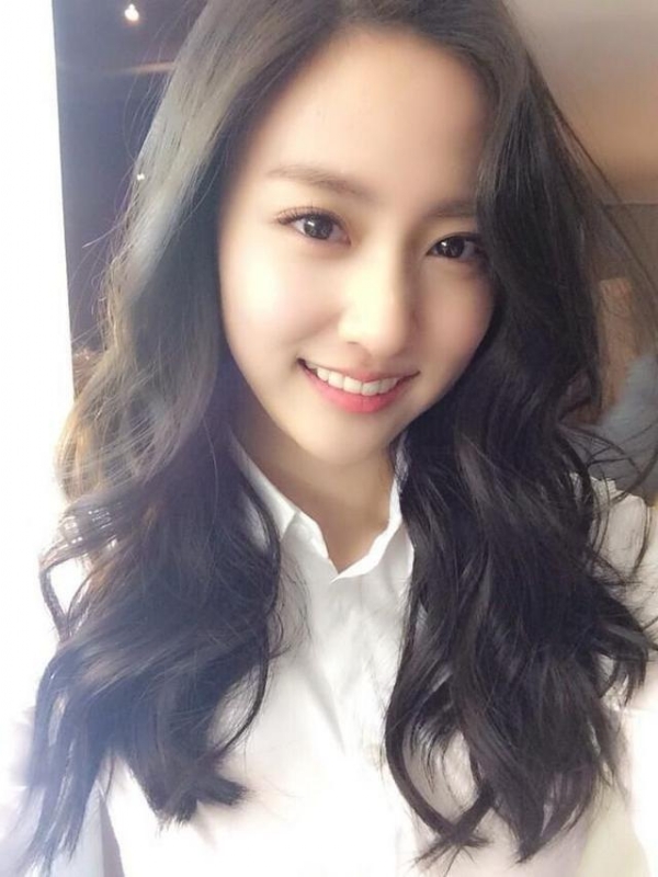 等爱的易微的第一张照片--商丘相亲服务中心