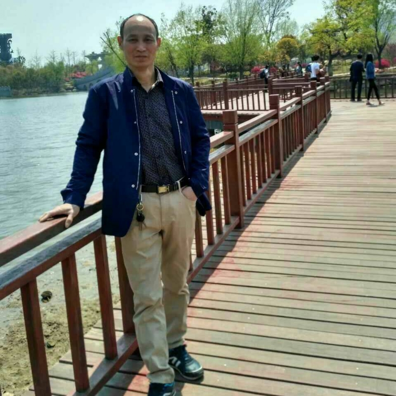 大随帅哥的第一张照片--商丘相亲服务中心