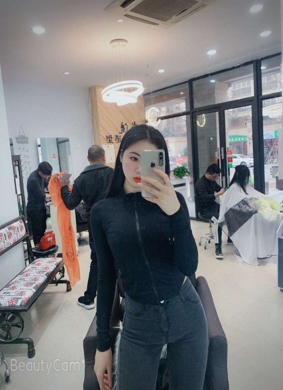 婷婷的第四张照片--商丘相亲服务中心
