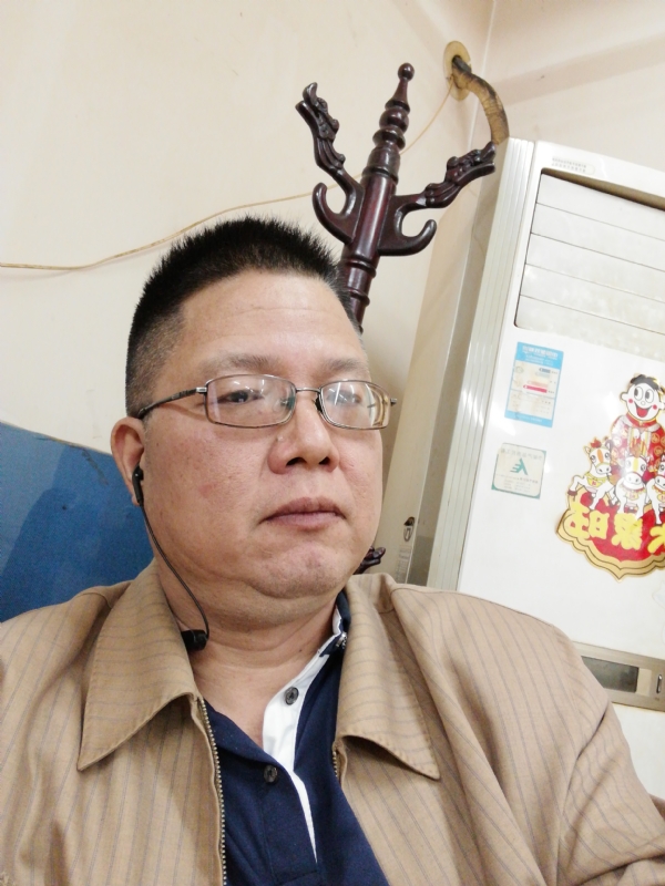 一个人的第一张照片--商丘相亲服务中心