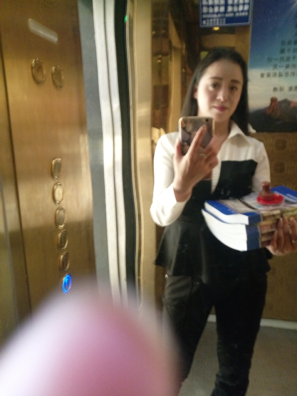 铿锵玫瑰的第一张照片--商丘相亲服务中心