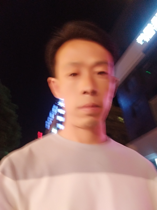 找个人来爱的第一张照片--商丘相亲服务中心