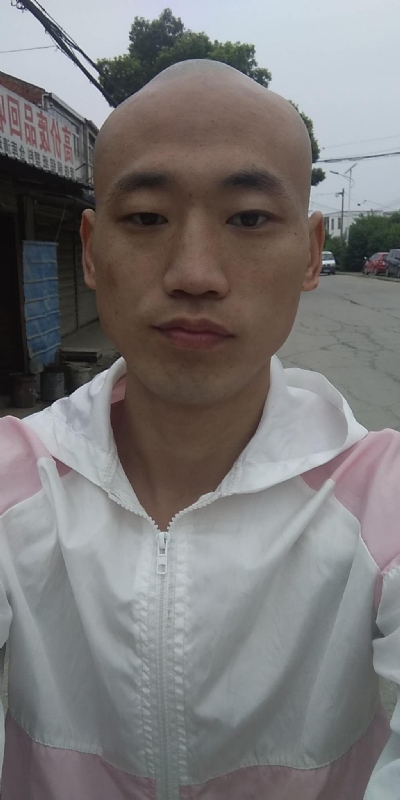 花花公子的第一张照片--商丘相亲服务中心