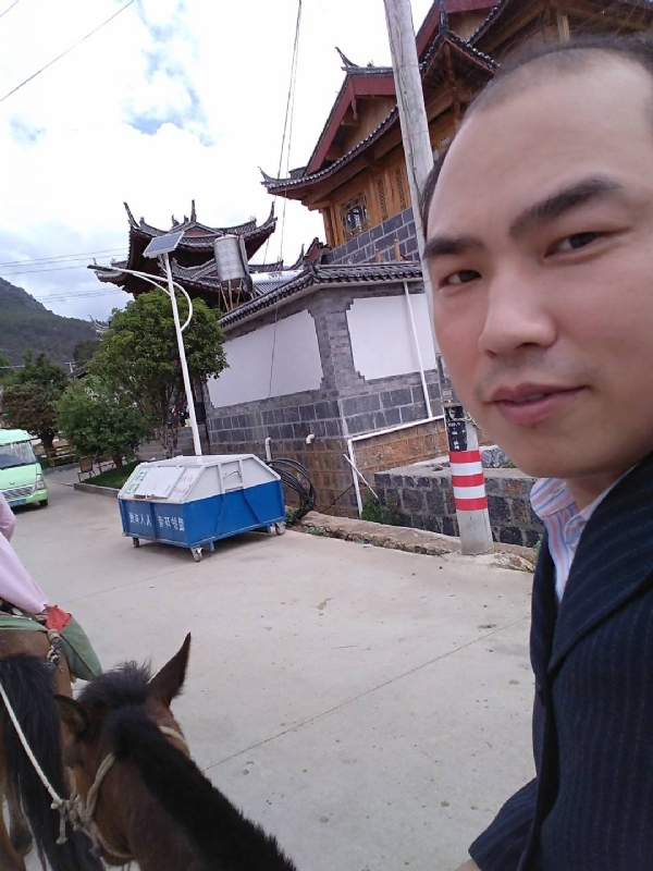 当代军人的第一张照片--商丘相亲服务中心