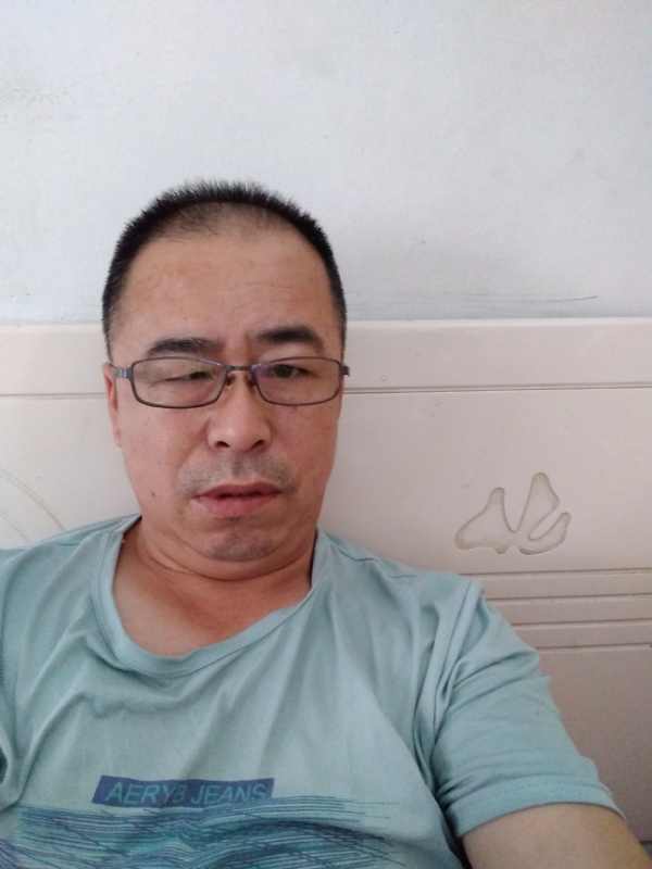 大叔的第一张照片--商丘相亲服务中心