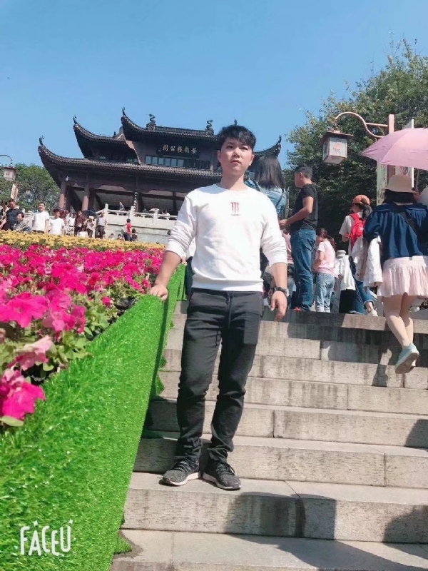 坦然的第二张照片--商丘相亲服务中心