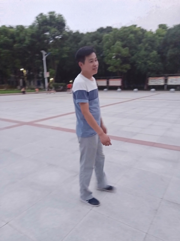 一笑的第一张照片--商丘相亲服务中心