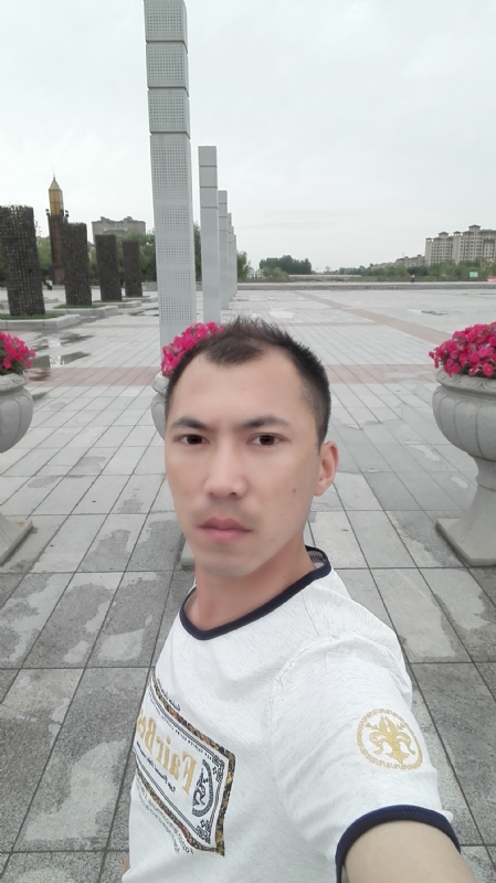 天平的第一张照片--商丘相亲服务中心