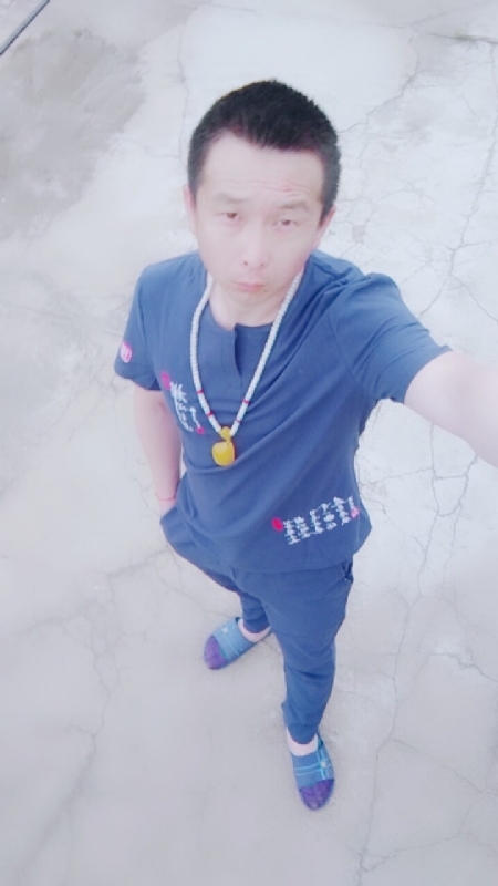 一叶之秋的第一张照片--商丘相亲服务中心