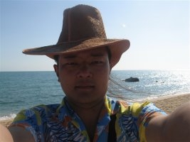 俊哥的第一张照片--商丘相亲服务中心