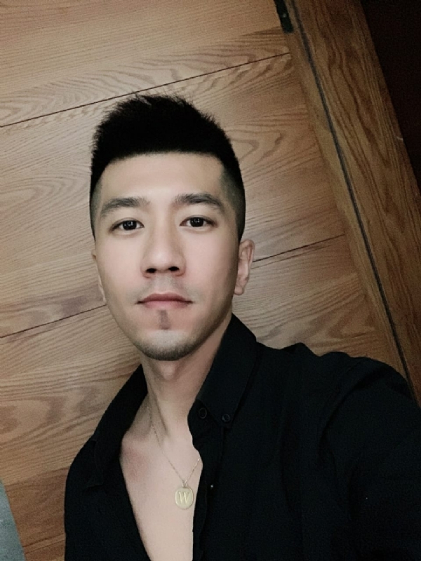 佳佳的第一张照片--商丘相亲服务中心
