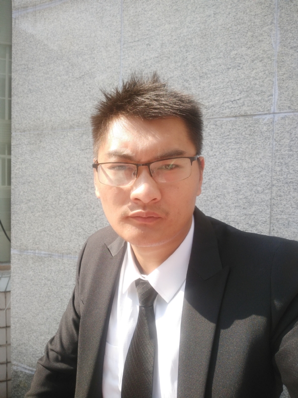 孤独的人的第一张照片--商丘相亲服务中心