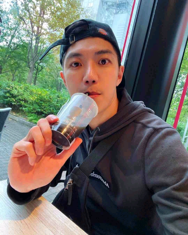 苏天奇的第一张照片--商丘相亲服务中心