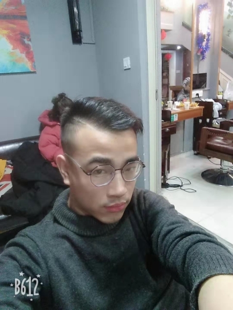 土豆的忧伤的第一张照片--商丘相亲服务中心