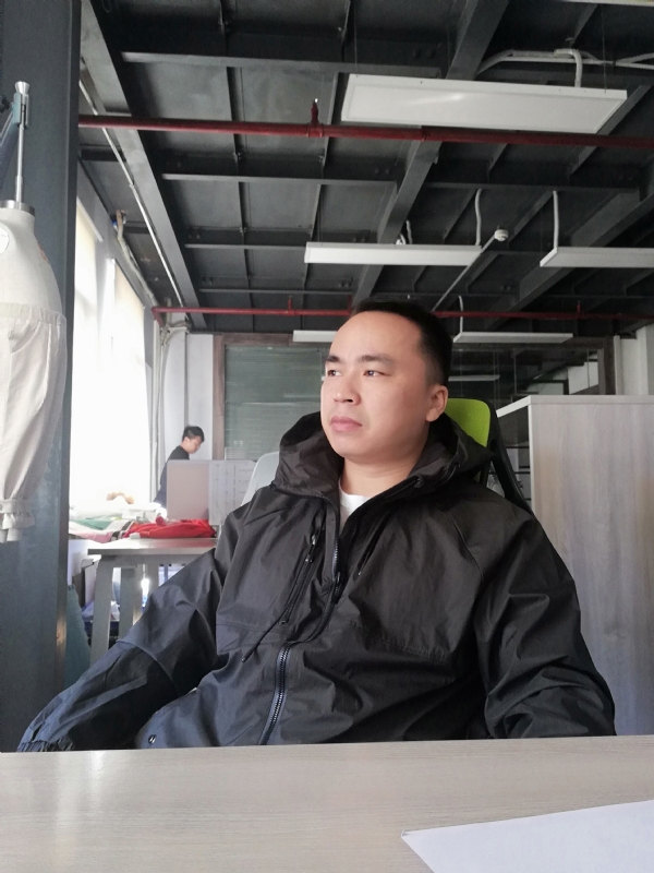 左眼皮跳跳的第一张照片--商丘相亲服务中心