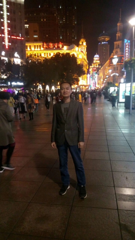 水池养鱼的第一张照片--商丘相亲服务中心