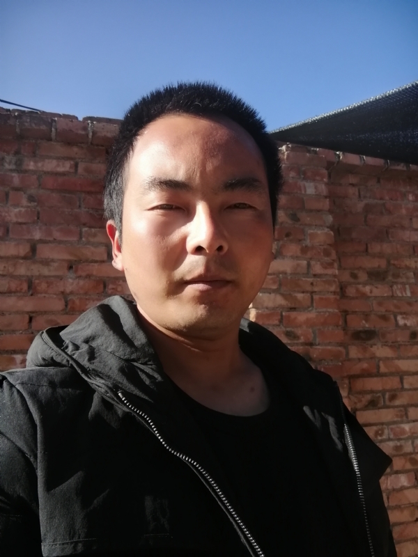 流年寂寞了谁的容颜的第一张照片--商丘相亲服务中心