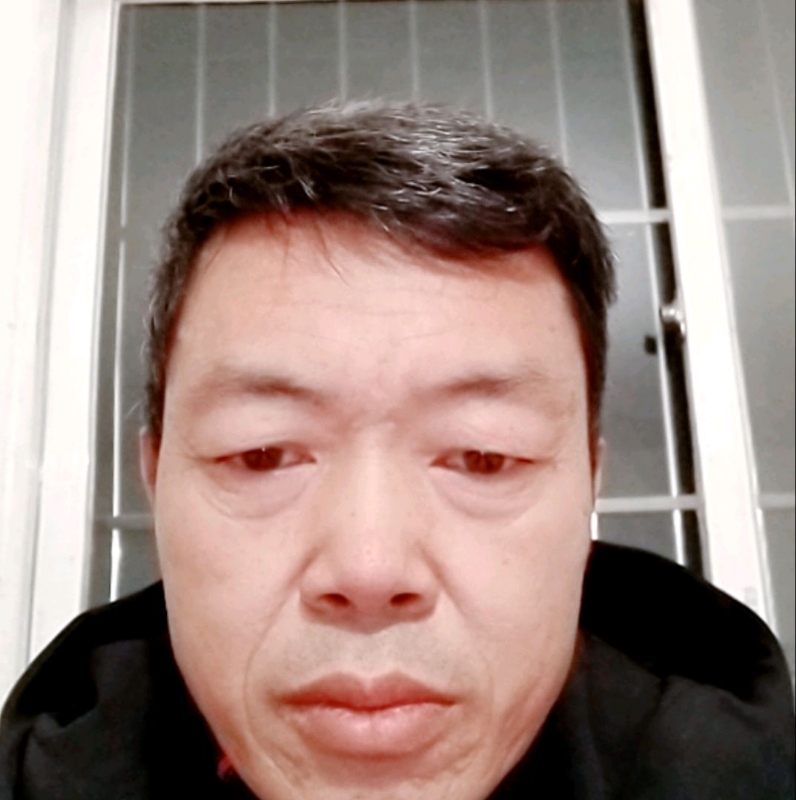 心静的第一张照片--商丘相亲服务中心