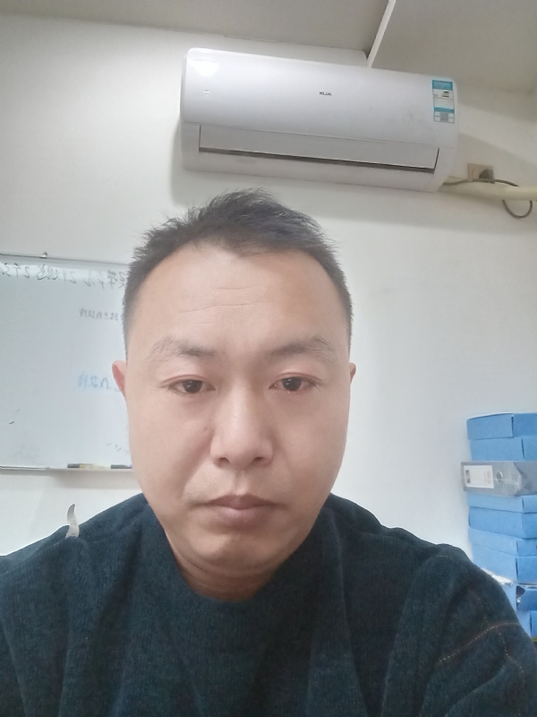 寻找另一半的第一张照片--商丘相亲服务中心