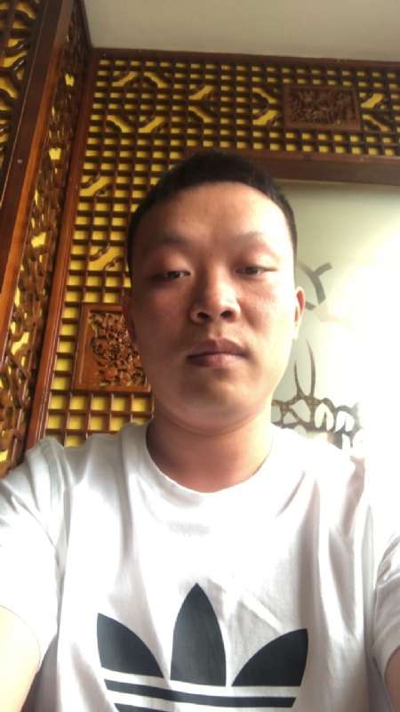 唐子龙的第一张照片--商丘相亲服务中心