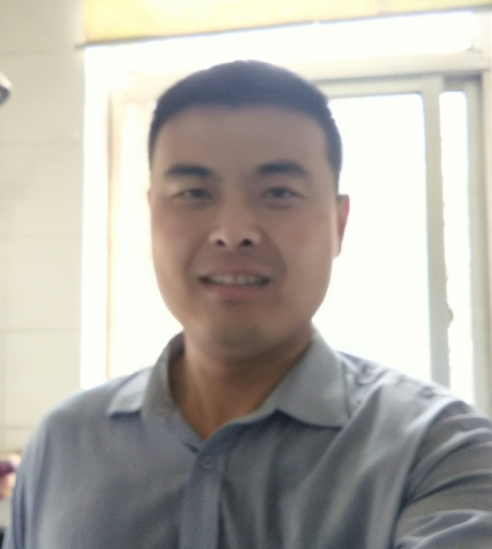 李伟的第一张照片--商丘相亲服务中心