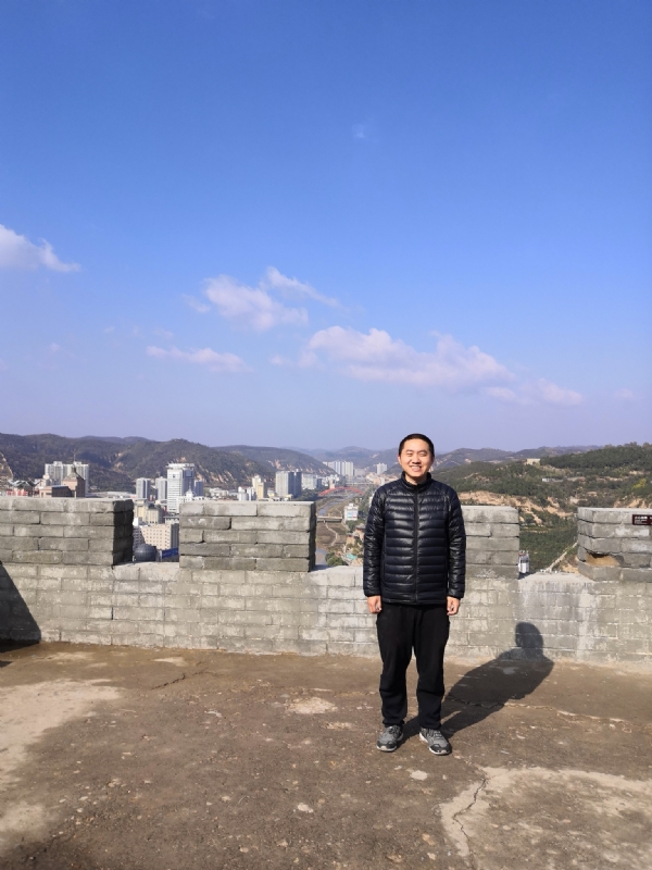 人间不值得的第一张照片--商丘相亲服务中心