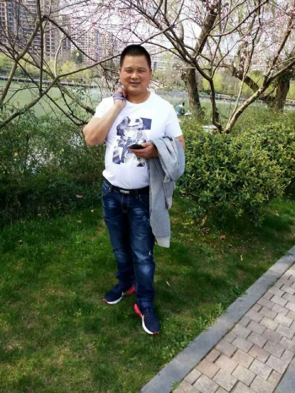 纯爷们的第一张照片--商丘相亲服务中心
