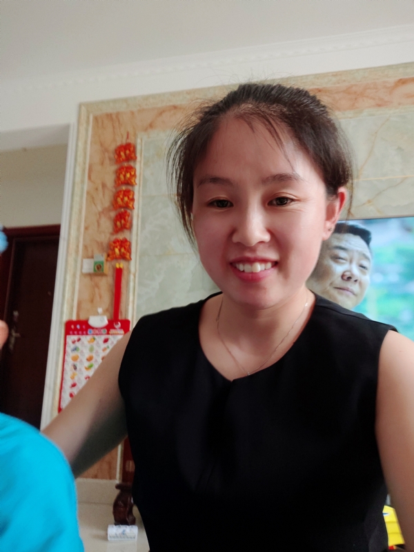 睿智的第一张照片--商丘相亲服务中心
