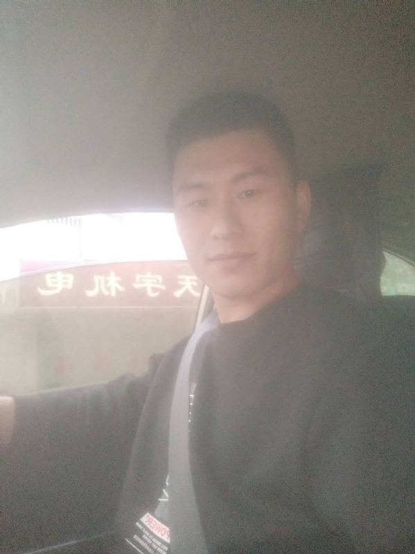 老鼠爱上猫的第一张照片--商丘相亲服务中心