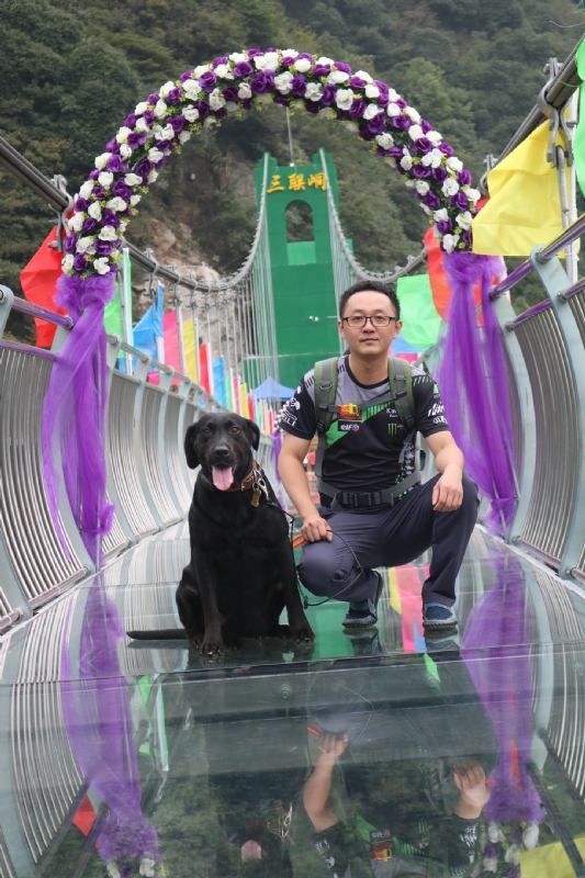 离人的第一张照片--商丘相亲服务中心