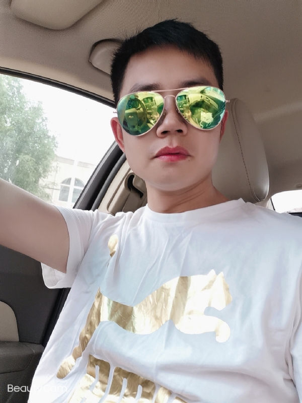 奋斗的第一张照片--商丘相亲服务中心