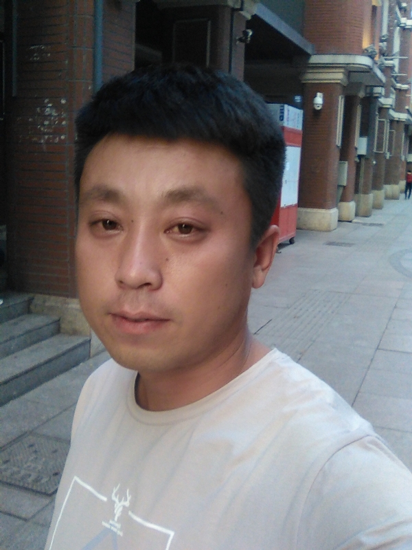 冰冷的心的第一张照片--商丘相亲服务中心