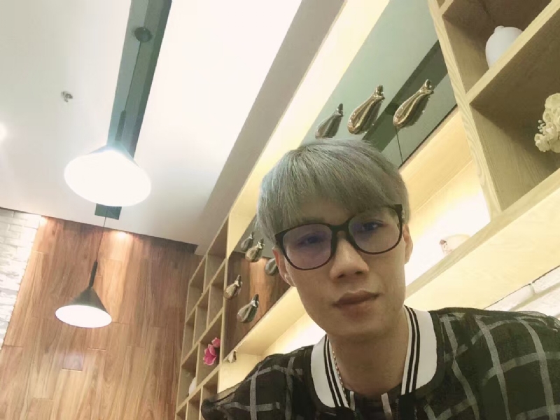 黄峰的第二张照片--商丘相亲服务中心
