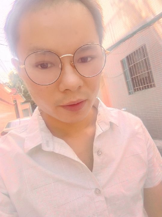 楠呐的第四张照片--商丘相亲服务中心