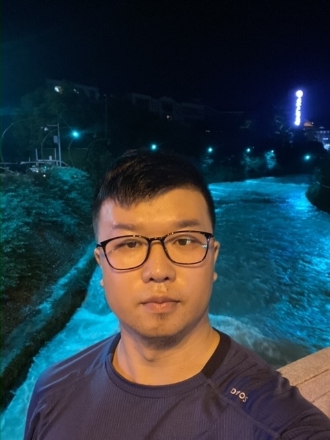 你在哪里的第一张照片--商丘相亲服务中心