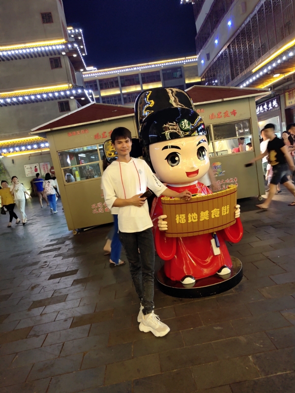 圆嘟嘟的瘦子的第一张照片--商丘相亲服务中心
