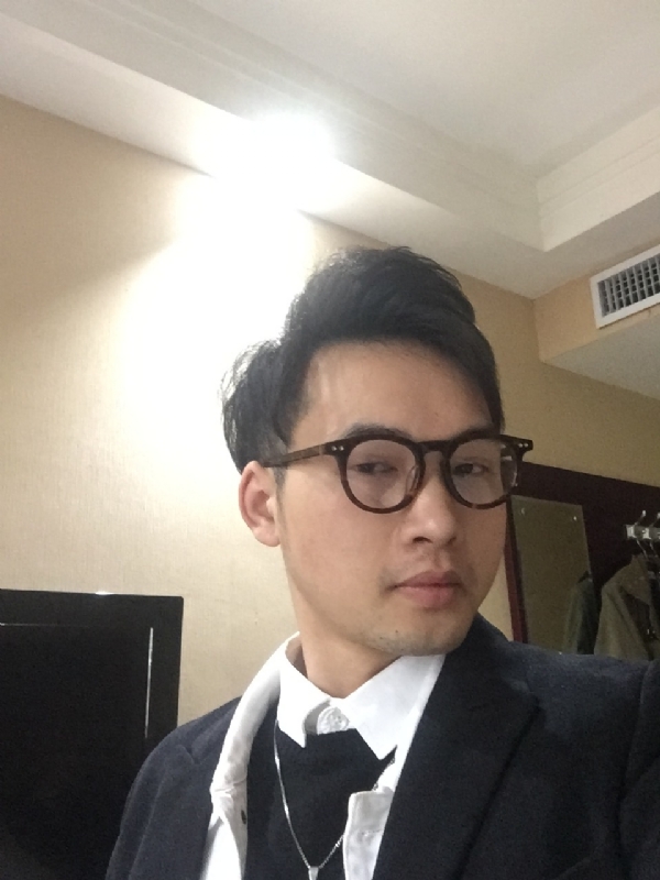 曾亮的第二张照片--商丘相亲服务中心