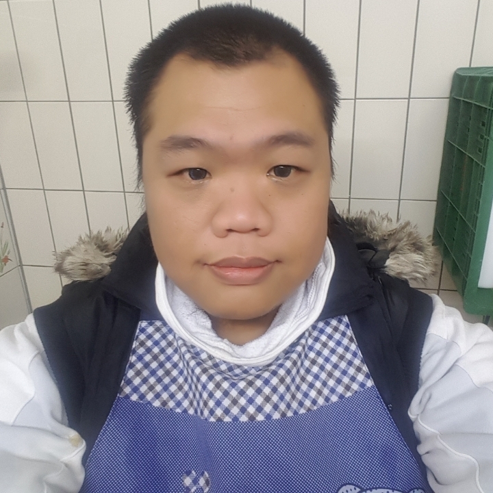 黑熊的第一张照片--商丘相亲服务中心