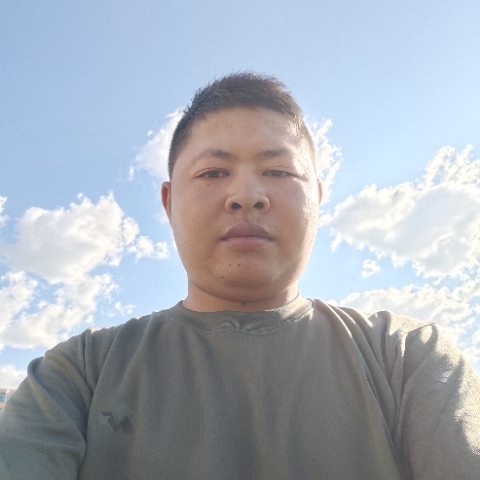 马的第一张照片--商丘相亲服务中心