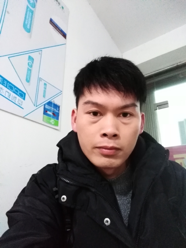 微笑的第一张照片--商丘相亲服务中心