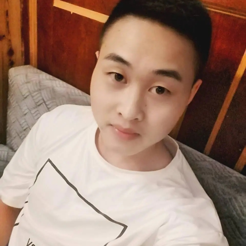 娃娃脸小爸爸的第一张照片--商丘相亲服务中心